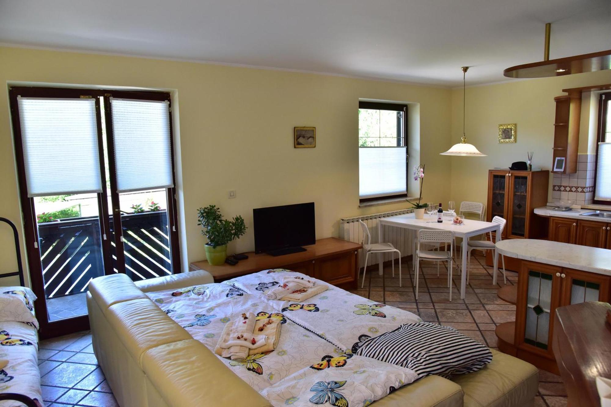 Apartment Jang Tolmin Exterior foto